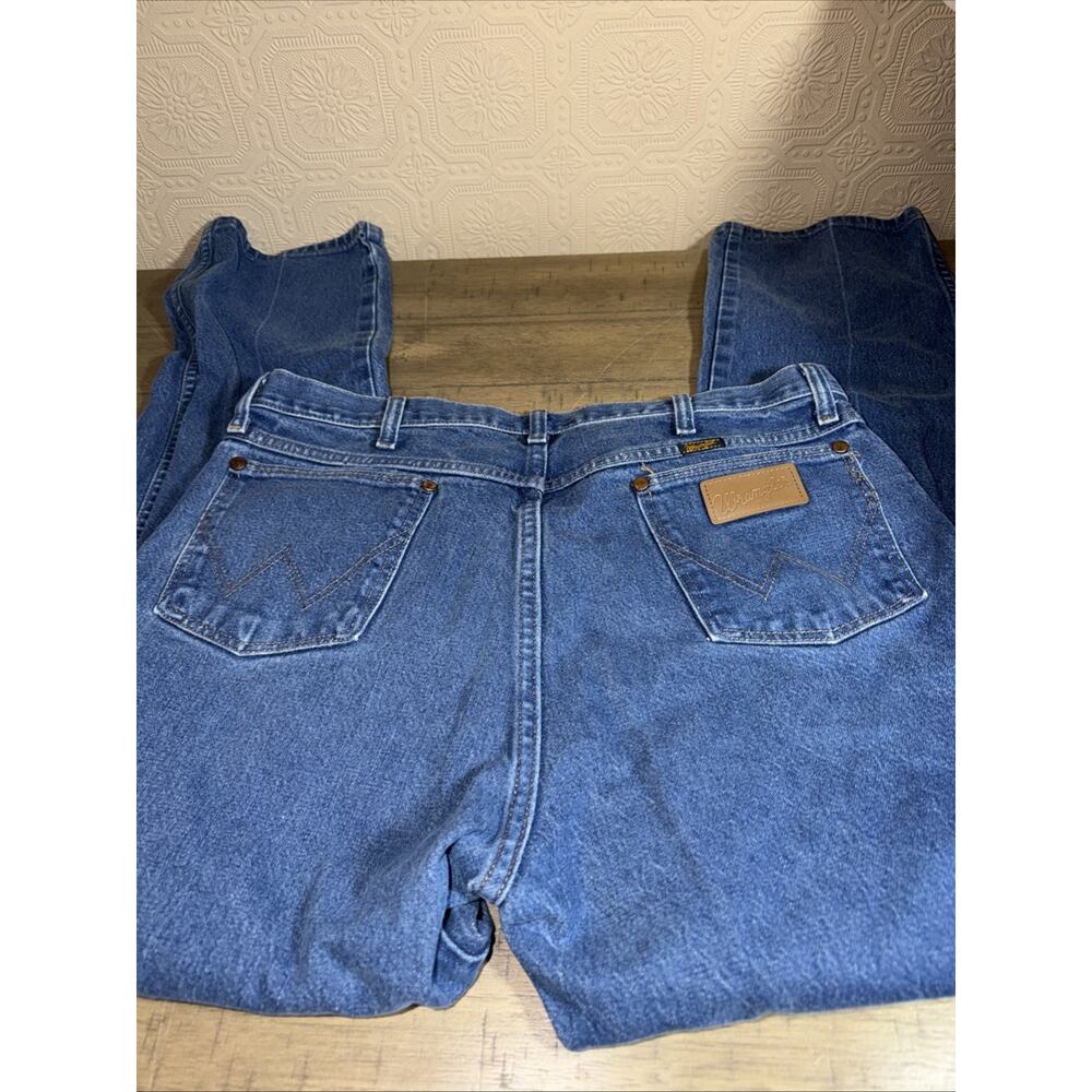 Wrangler Blue Jeans Cowboy Rodeo Denim Mens Actual Size 35 X 32 13MWZ Work Jeans